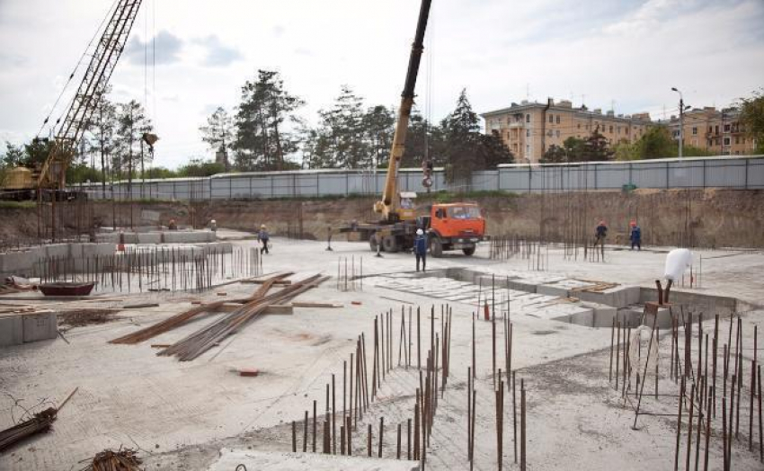На стройлощадке храма Александра Невского завершен первый этап работ 