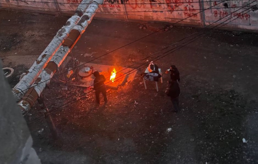 Шашлыки под теплотрассой повадились жарить в Волгограде