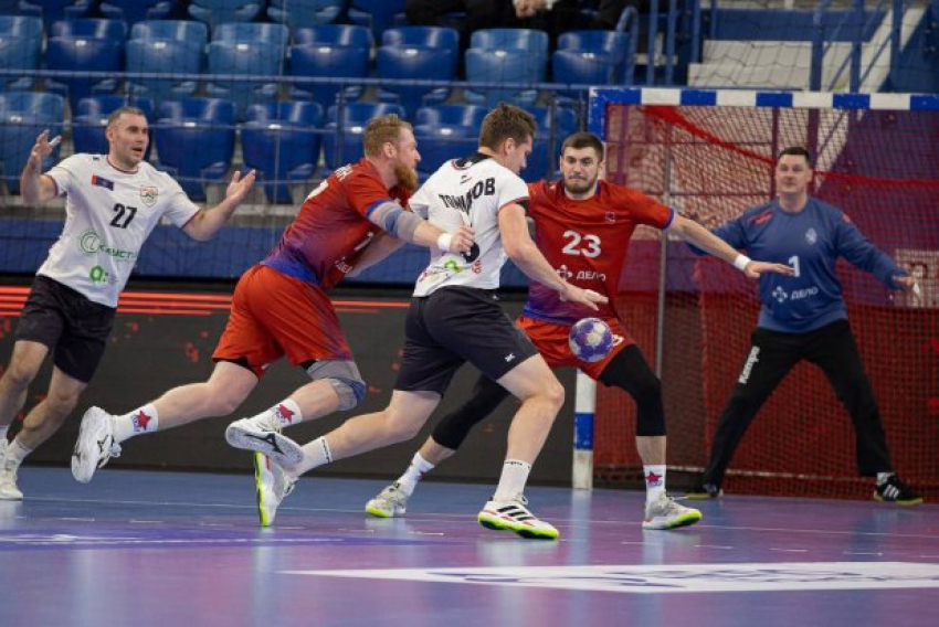 «Каустик» разгромлен московскими армейцами