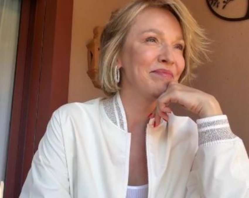 «Была любовницей? Понятно»: Джанабаевой припомнили все старые грехи в ответ на ироничное видео