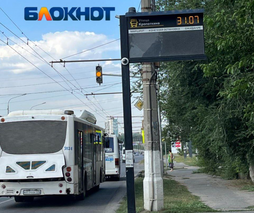 «Убитые» табло и камеры починят на остановках Волгограда
