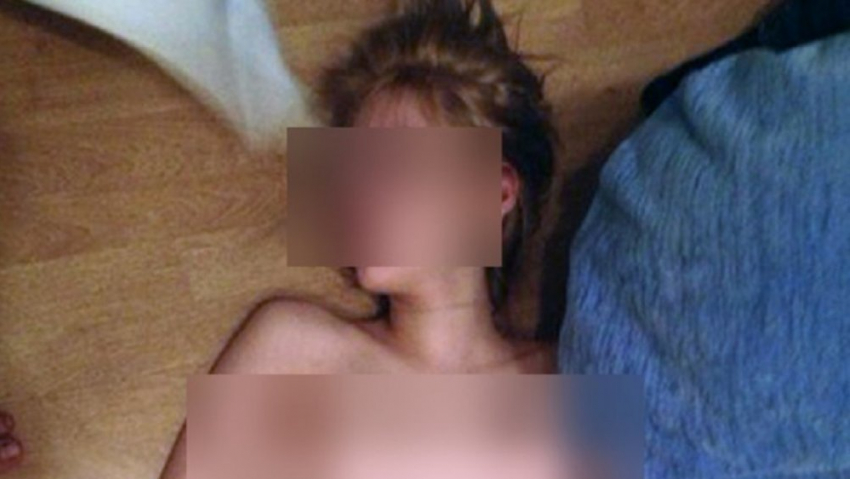 Мужики украли девушку и изнасиловали её порно видео