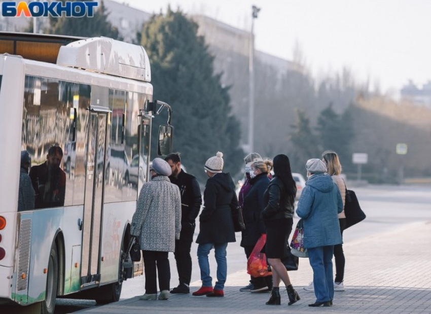 Исчезновение остановки на площади Ленина объяснили в Волгограде