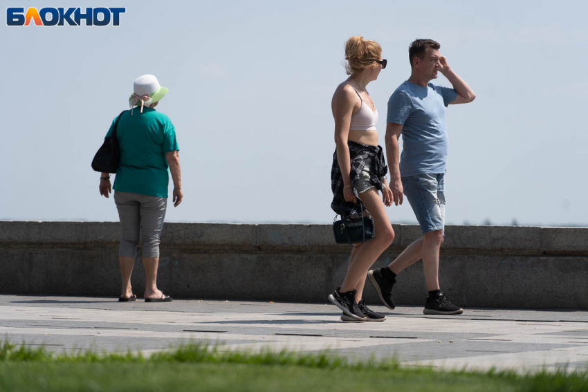 Волгоградцам предстоит пережить самый жаркий месяц лета-2023