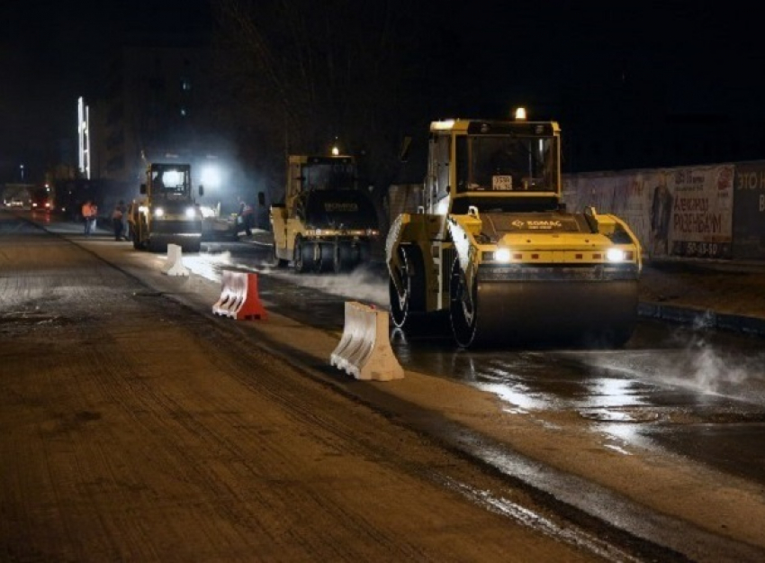 По ночам с улицы Козловской сдирают асфальт