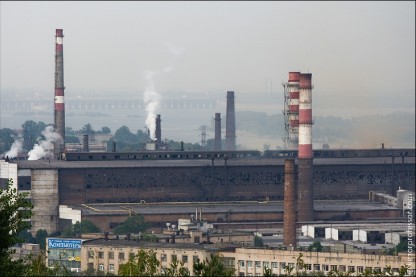 Суд в Волгограде обязал завод «Красный Октябрь» уменьшить количество выбросов 