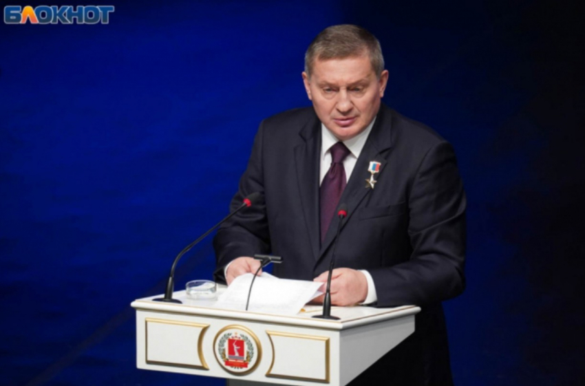 Губернатор Андрей Бочаров сделал заявление о массированной атаке украинских БПЛА в знаковую дату 