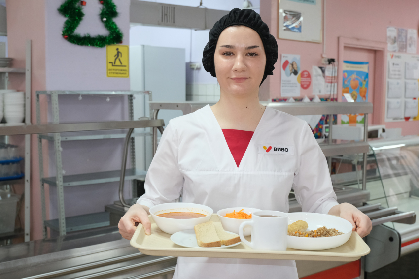 Волгоградские работодатели повышают зарплаты поварам