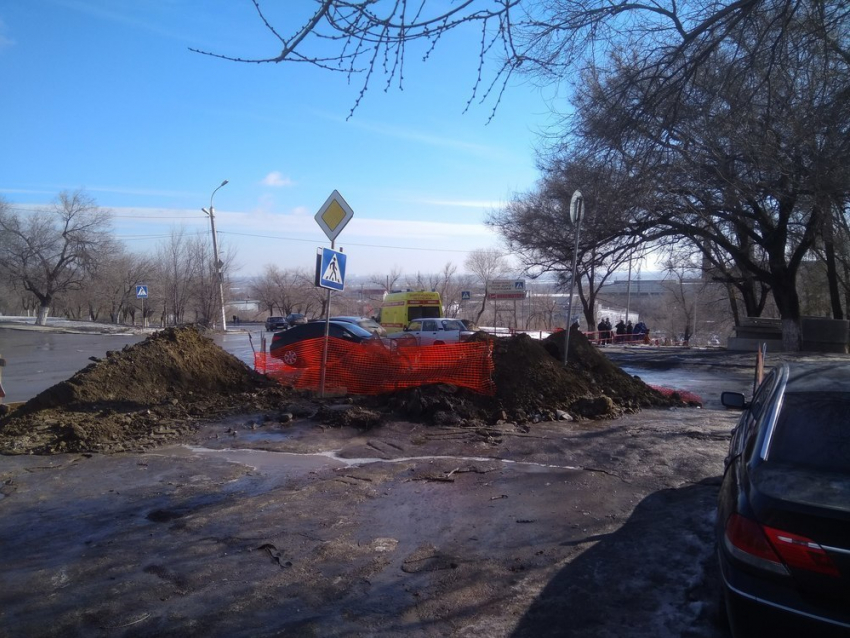 «Девятка» вылетела на лестницу на севере Волгограда