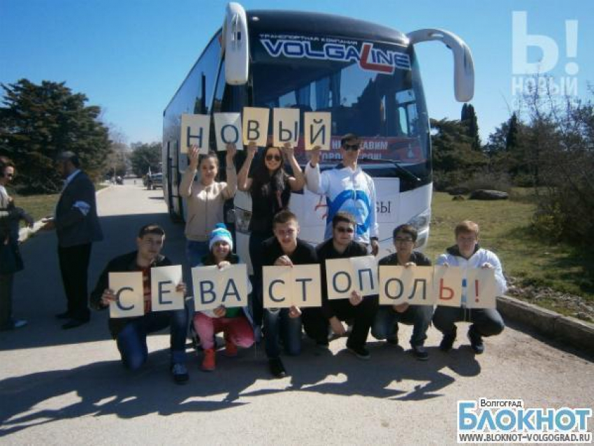 Волгоградцы посадили в Крыму Аллею дружбы