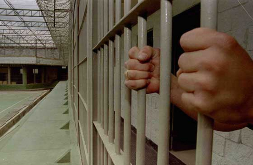 Под Волгоградом двое осужденных избили в колонии охранника