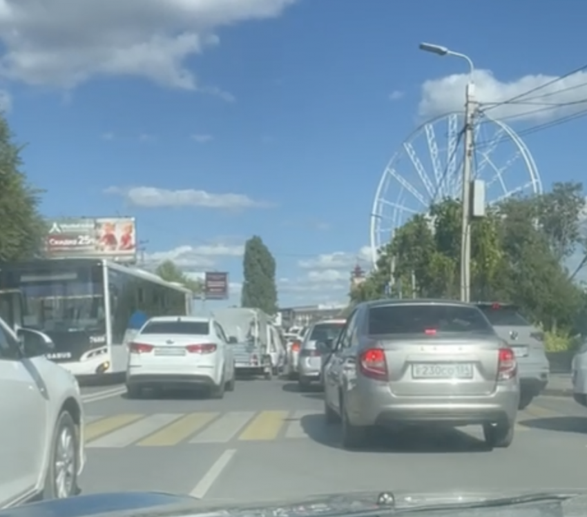 Пробки у каланчи в Волгограде довели чиновников до невиданного обещания 