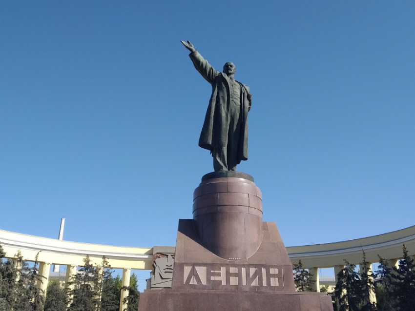 «Наивно делать вид, что этого человека никогда не существовало»: волгоградцы отмечают 150-летие Ленина