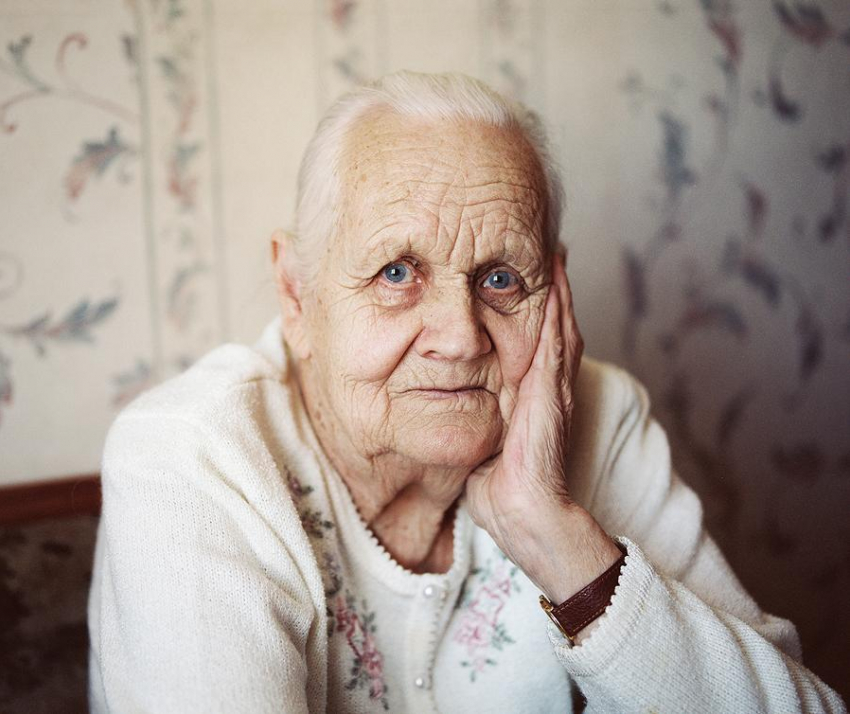 Лжесотрудницы ЖЭУ из Волгограда похитили 170 тысяч у 89-летней пенсионерки
