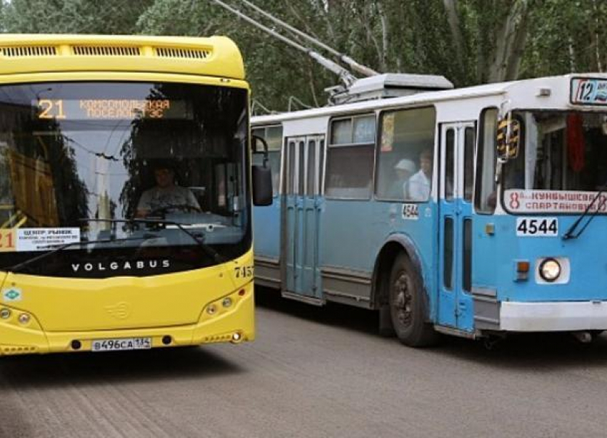 На западе Волгограда автобусы, вышедшие на замену троллейбусам, будут возить людей бесплатно