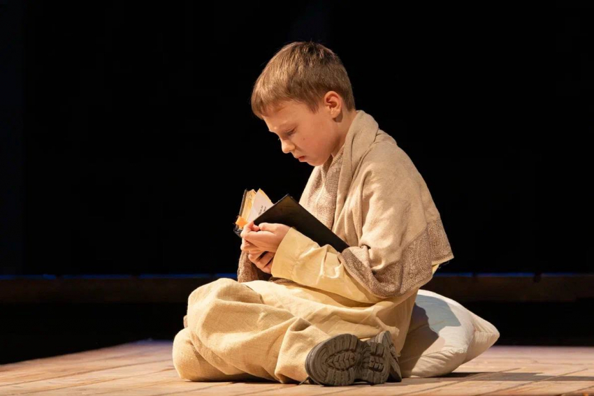 Девятилетняя звезда подрастает на сцене волгоградского НЭТа