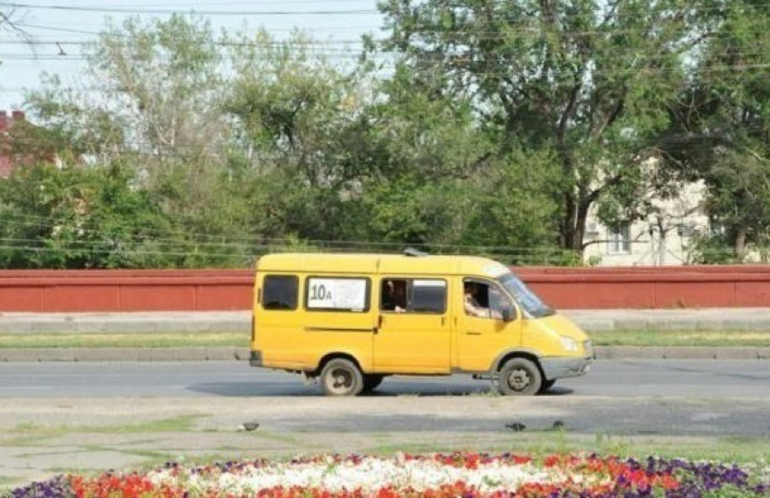 Еще 15 маршруток забирают у жителей Волгограда с понедельника