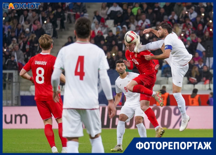 Красотки из Ирана, шокирующие падения и мужчины с голым торсом: яркие кадры матча Россия – Иран 