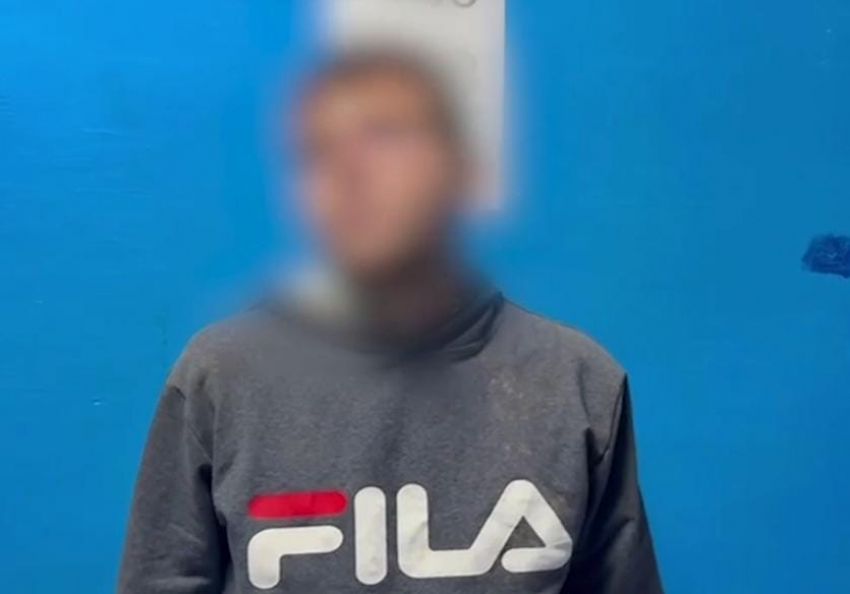 Волгоградский рецидивист угнал такси и устроил гонку с полицией