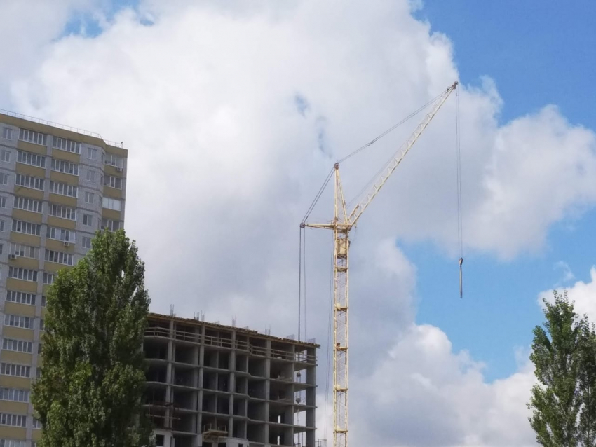 В Волгограде резко сократились объемы строительства