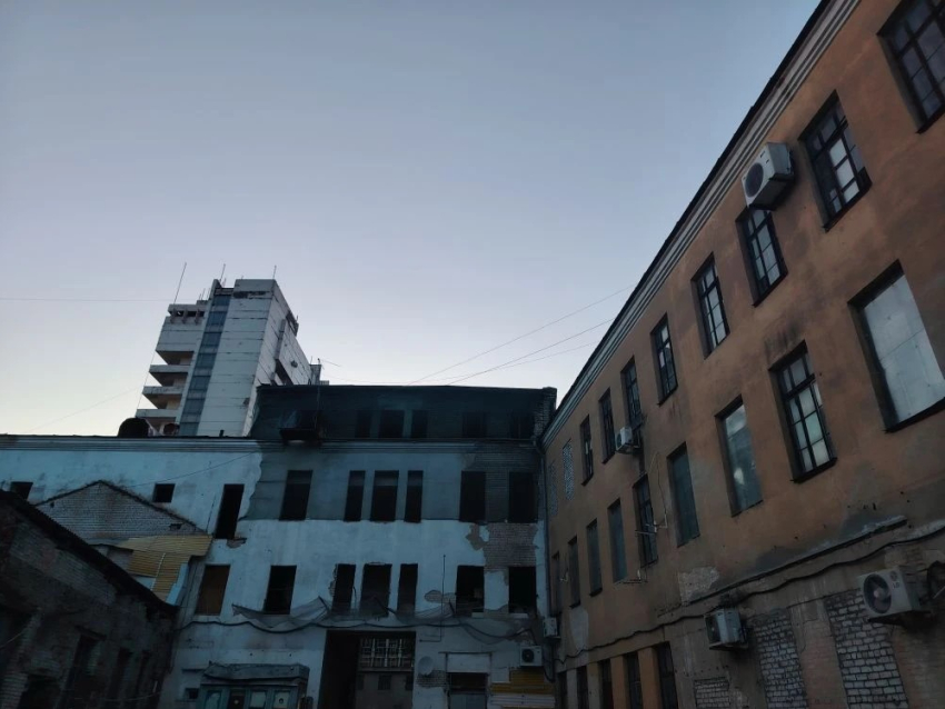 Уникальный комплекс зданий в разрухе третий раз пытаются продать в центре Волгограда