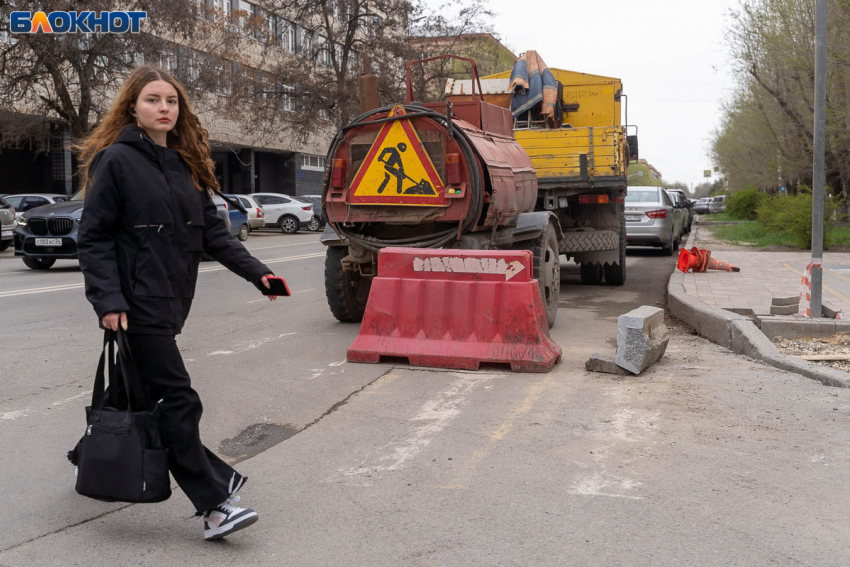 Масштабный ремонт затеяли на двух улицах в Волгограде
