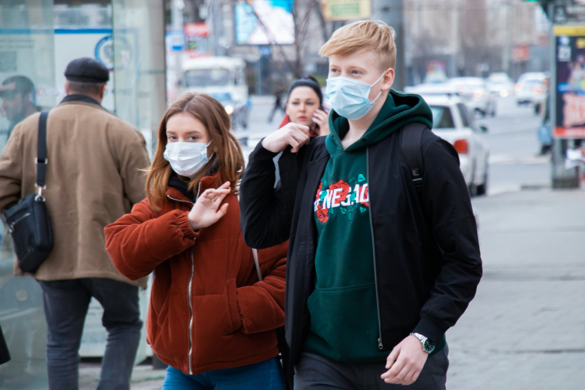В Волгоградской области выявлен рост зараженных коронавирусом среди учеников 