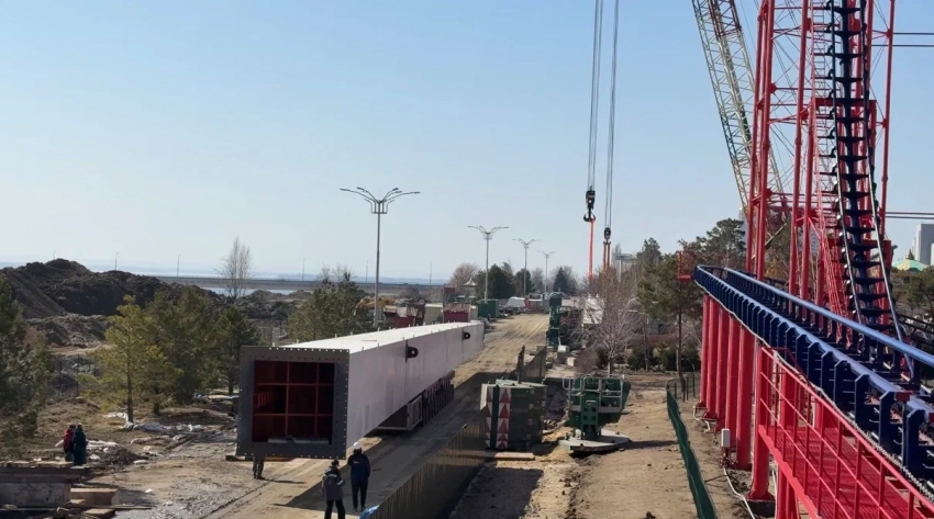 Гигантский транспортер-"муравей» замечен в центре Волгограда