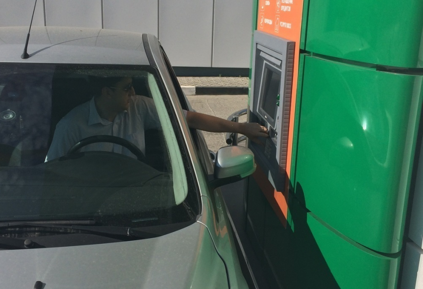 Уникальный банкомат для водителей появился в Волгограде 