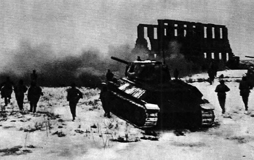 10 января 1943 года - под Сталинградом советские войска начали ликвидацию окруженных немецких войск