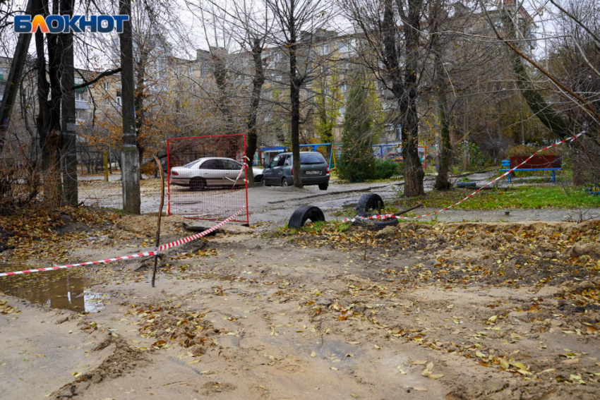 Многоквартирный дом оставили на выходных без воды в Волгограде