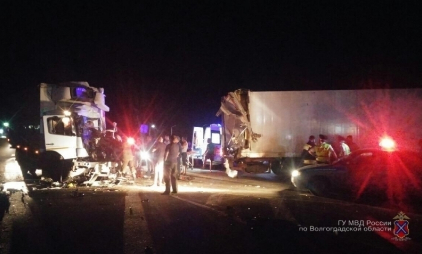 В ДТП двух грузовиков под Волгоградом погиб 32-летний мужчина