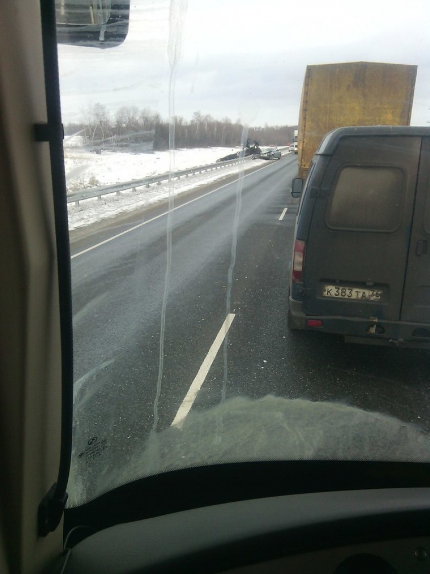 Под Волгоградом произошло тройное ДТП с участием автобуса из Урюпинска 