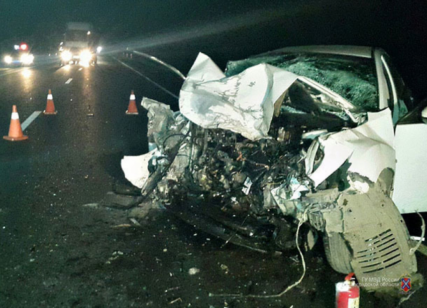 25-летняя пассажирка BMW и водитель Mazda погибли в ДТП под Волгоградом