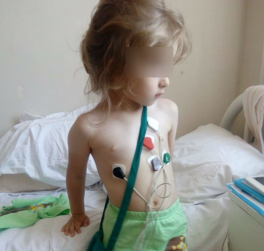 4-летняя волгоградка попала в больницу после удара током в магазине «Ермолино»