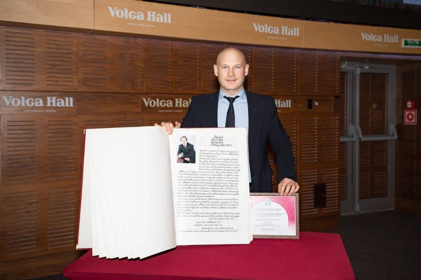 Оттрубивший 15 лет в гордуме наследник гостинично-ресторанной империи Волгограда оказался в центре внимания