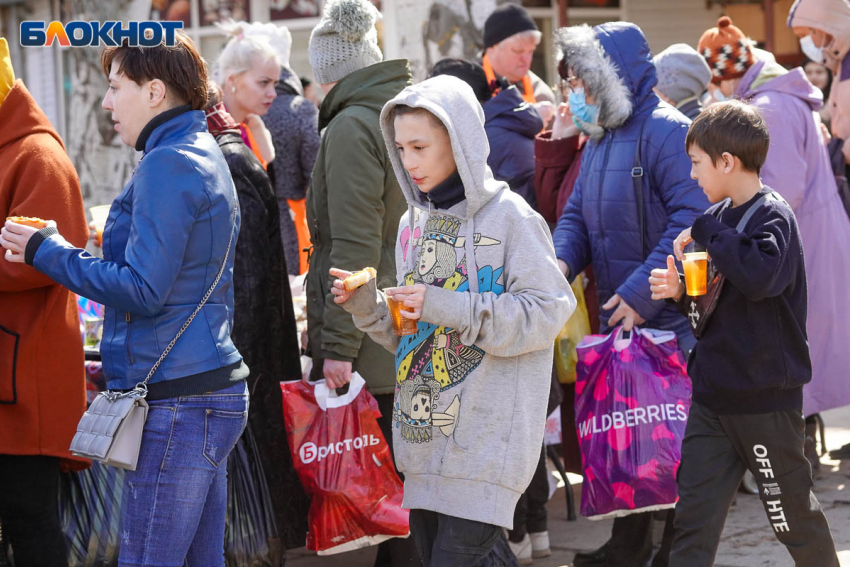 Розыск пластиковых ведерок из-под продуктов для доброго дела объявили в Волгограде