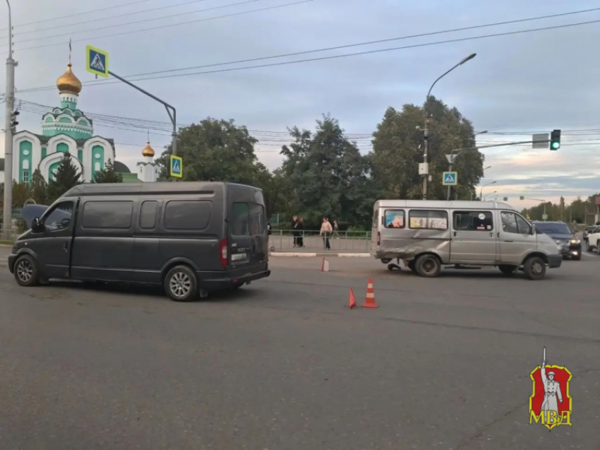 Четверо пассажиров маршрутки пострадали в ДТП под Волгоградом