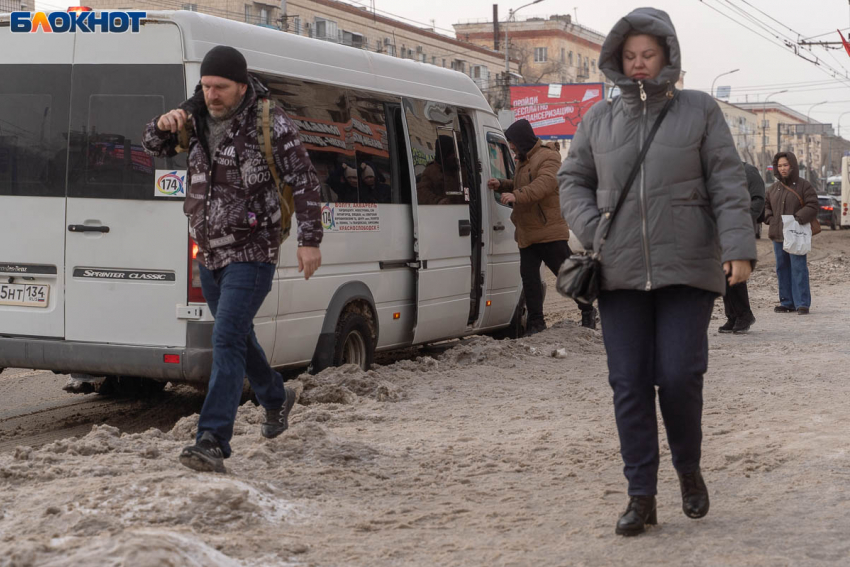 До 180 рублей подняли проезд на маршруте Волгоград-Волжский
