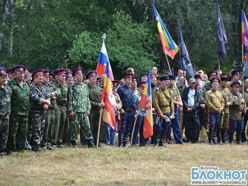 В Волгоградской области прошел валовый круг донских казаков [фоторепортаж]