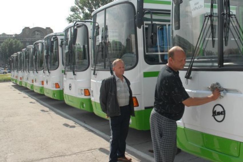 В Волгограде директора автотранспортного предприятия уволили за отмену автобусных рейсов