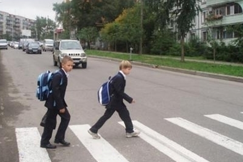 Житель Урюпинского района на ЗИЛ сбил 10-летнего школьника