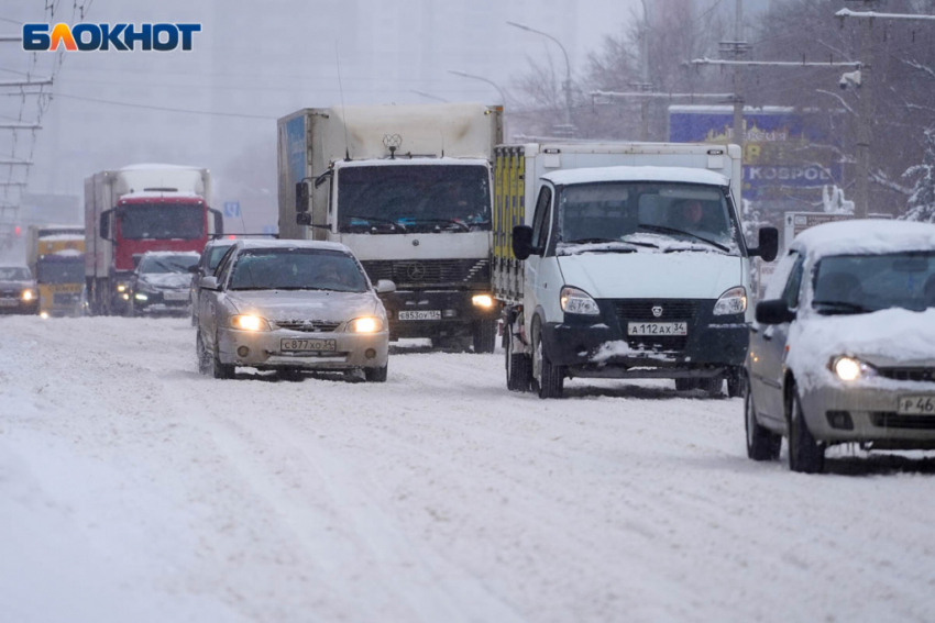 На дорогах Волгограда ограничивают скорость до 40 километров в час