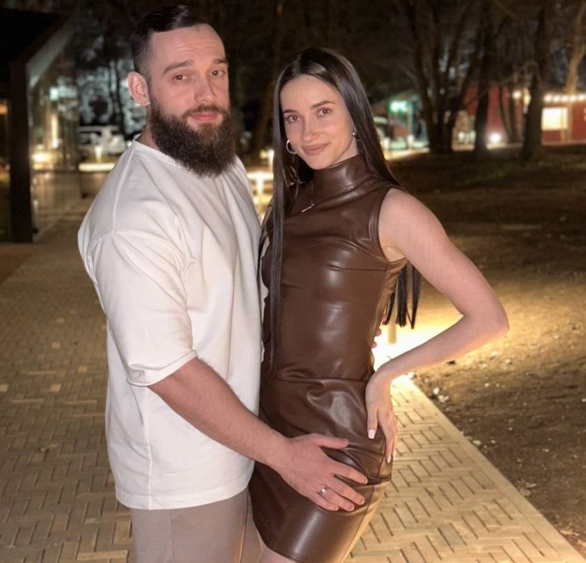 Красивая семейная пара из Волгограда стала VIP-гостями юбилейной премии МУЗ-ТВ