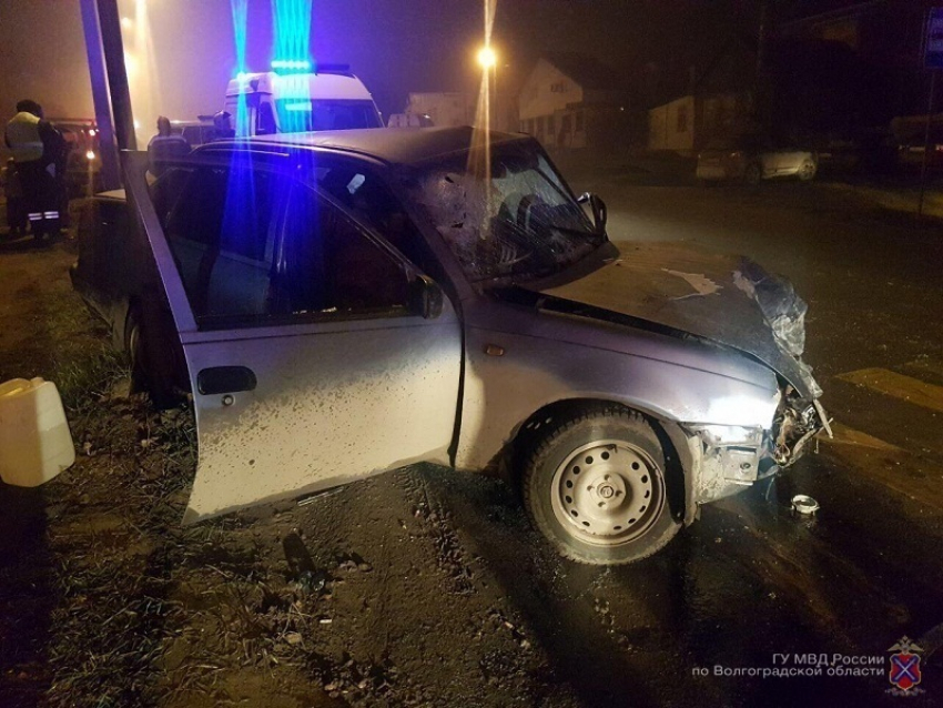 Daewoo Nexia протаранила BMW в Волгограде: двое в больнице