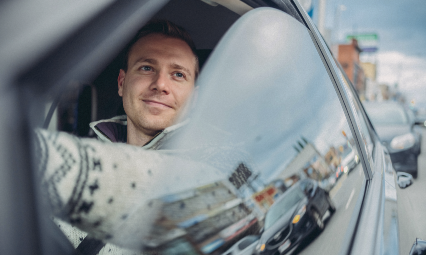 Водители — на Android, пассажиры — на iPhone: Drivee составил аналитический портрет водителя в Волгограде