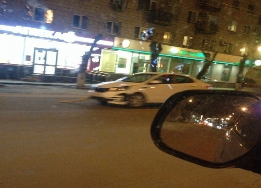 В центре Волгограда иномарка сбила пешехода