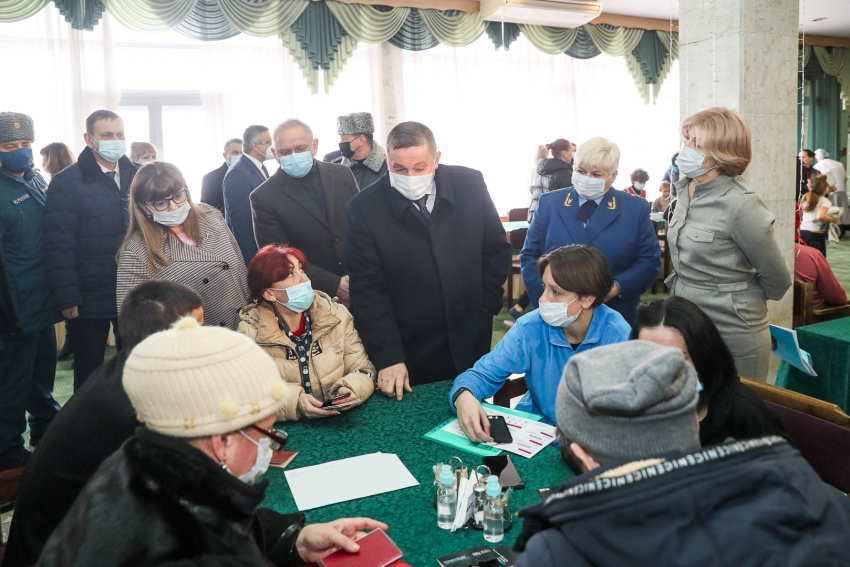 Волгоградский губернатор ждет прибытия новых переселенцев с Донбасса 