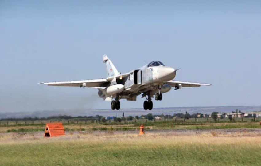 В небе Волгоградской области поднялись фронтовые бомбардировщики