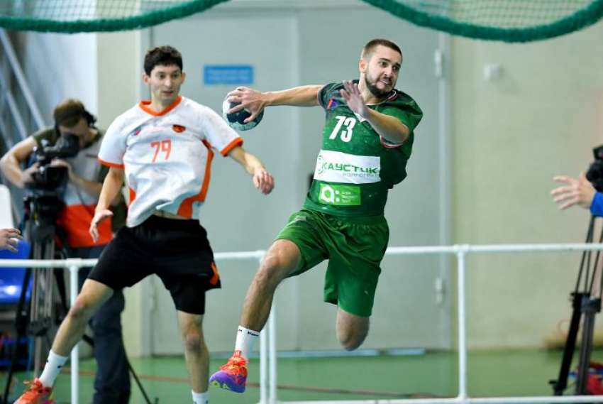 «Каустик» проиграл дебютантам Суперлиги